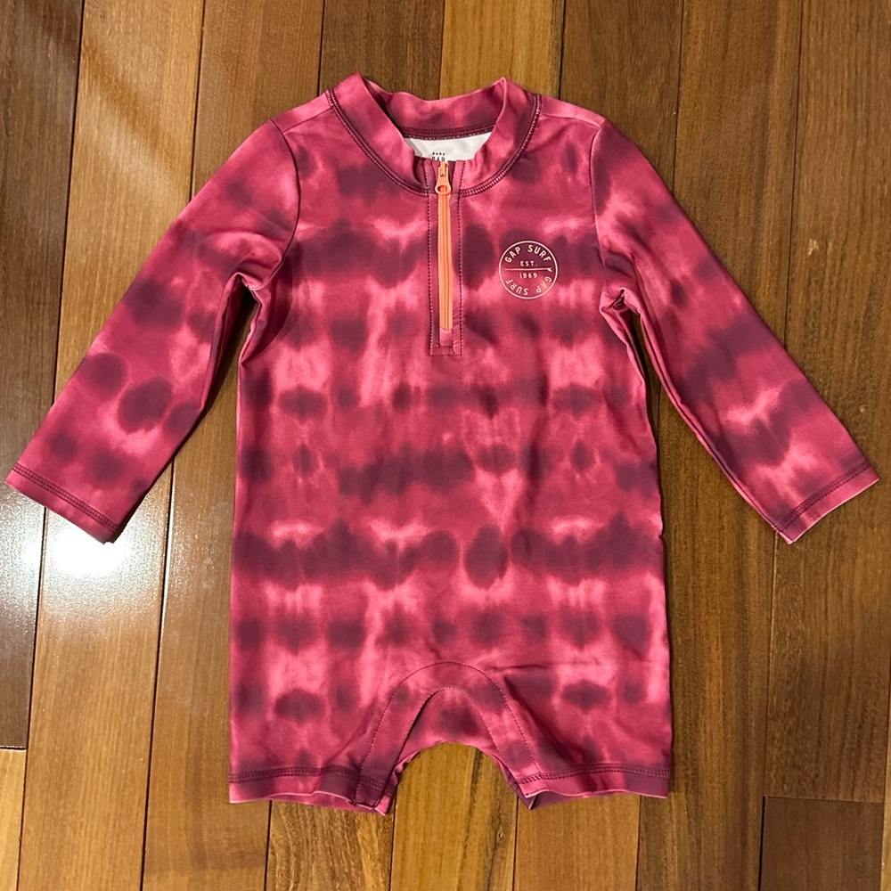 GAP Kids Pink Tie-Dye Swim Rashguard